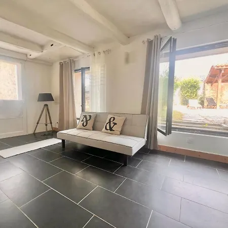 Vendégház Refuge Champetre - Moderne & Confort - Jardin Terrasse Barbecue - Parking Et Wifi Gratuit - Espace Et Detente - Parfaitement Equipe - Ideal Famille