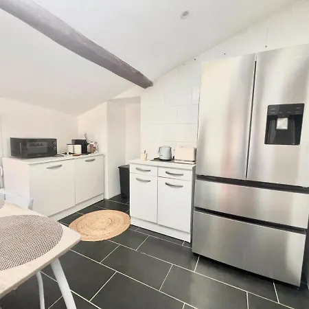 Gasthof Refuge Champetre - Moderne & Confort - Jardin Terrasse Barbecue - Parking Et Wifi Gratuit - Espace Et Detente - Parfaitement Equipe - Ideal Famille 3*