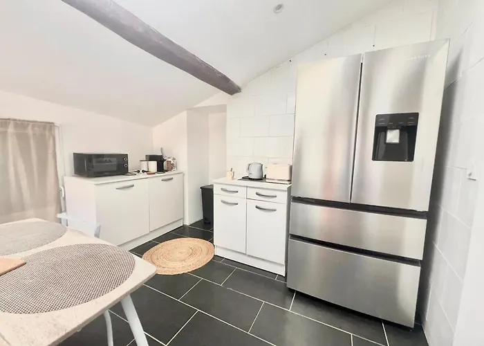 Pensión Refuge Champetre - Moderne&confort - Jardin Terrasse Barbecue - Parking Et Wifi Gratuit - Espace Et Detente - Parfaitement équipé - Idéal Famille 3*