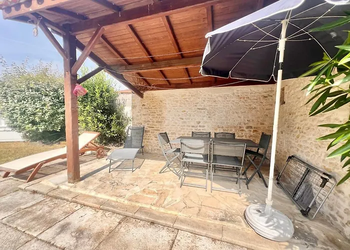 Pensión Refuge Champetre - Moderne&confort - Jardin Terrasse Barbecue - Parking Et Wifi Gratuit - Espace Et Detente - Parfaitement équipé - Idéal Famille 3*