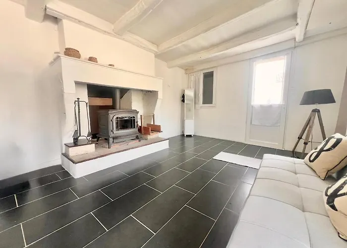 Refuge Champetre - Moderne&confort - Jardin Terrasse Barbecue - Parking Et Wifi Gratuit - Espace Et Detente - Parfaitement équipé - Idéal Famille Pensión Saint-Coutant-le-Grand